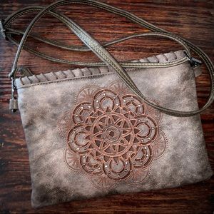 Sam & Hadley cross body.